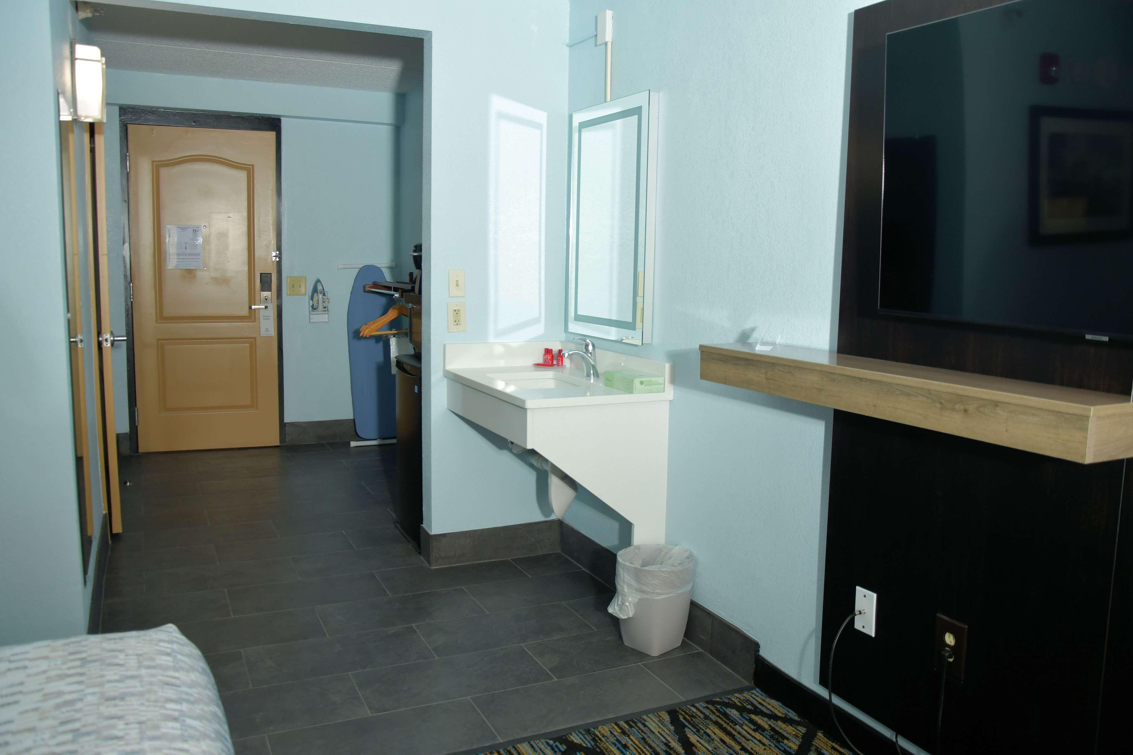 Clarion Pointe Jacksonville Near Camp Lejeune Kültér fotó